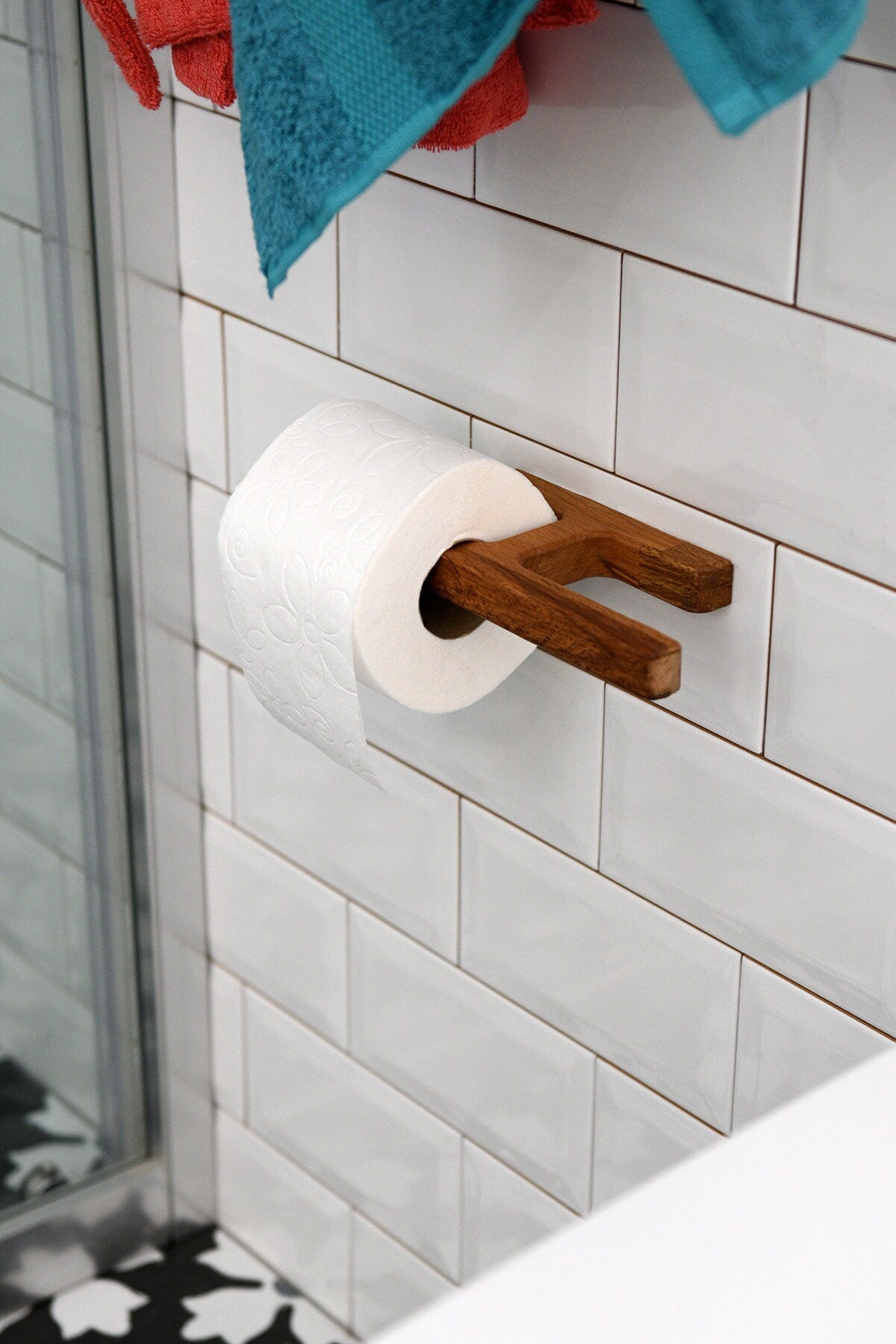 Minimalist Toilet Paper Holder, Handmade Bathroom Decor, Scandinavian Bathroom Decor, Modern Bathroom Accessories, Wood Toilet Paper Holder