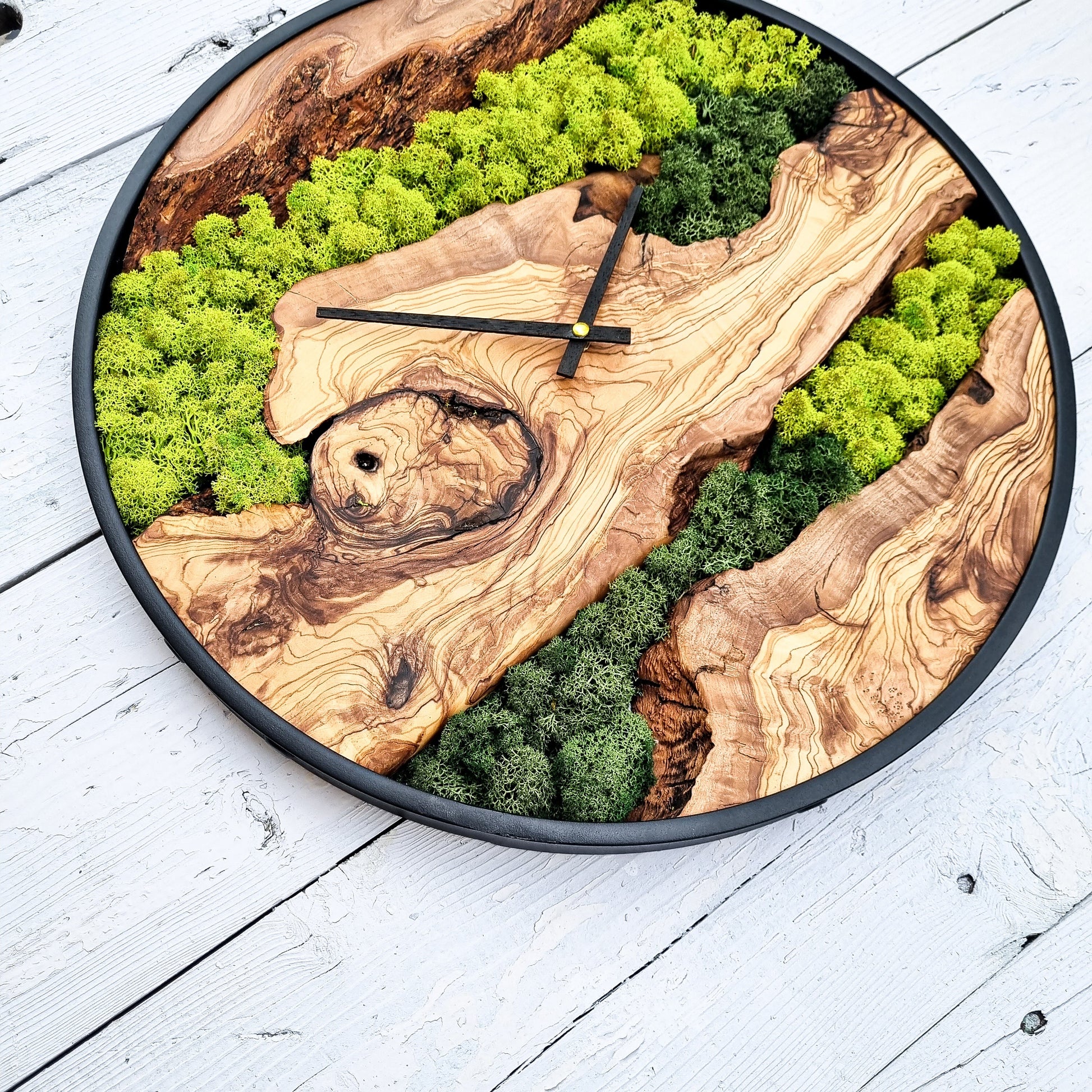 Moss Wall Clock, Custom Made Moss & Wood Wall Clock